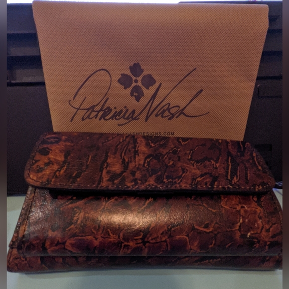 NWT Patricia Nash Leather Animal Print Bag & Matching Wallet w/10 yr Ann… - Picture 11 of 16